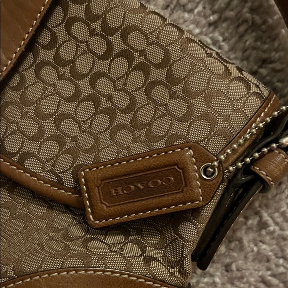 Coach Brown and Tan Shoulder Bag - Picture 2 of 4